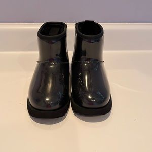 Classic clear mini black uggs- brand new, never worn
